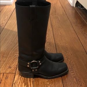 Harness 15R boot